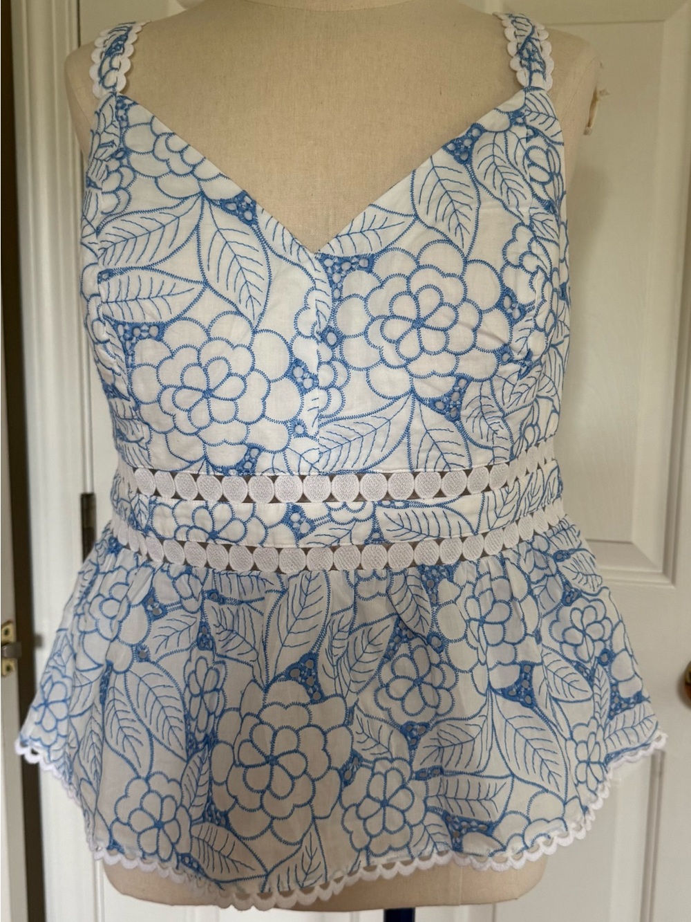 Lilly Pulitzer White and Blue Floral Lace-Trim Peplum Cami NWT